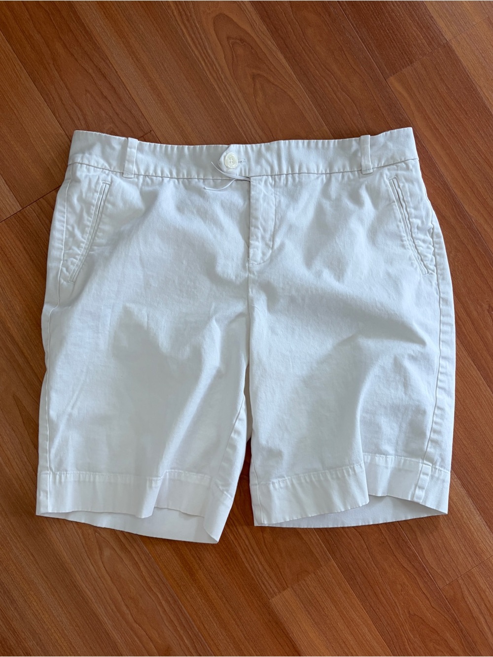 Dockers White Mid-Length Cotton Bermuda Shorts